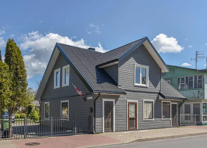 Old Station Apartman *